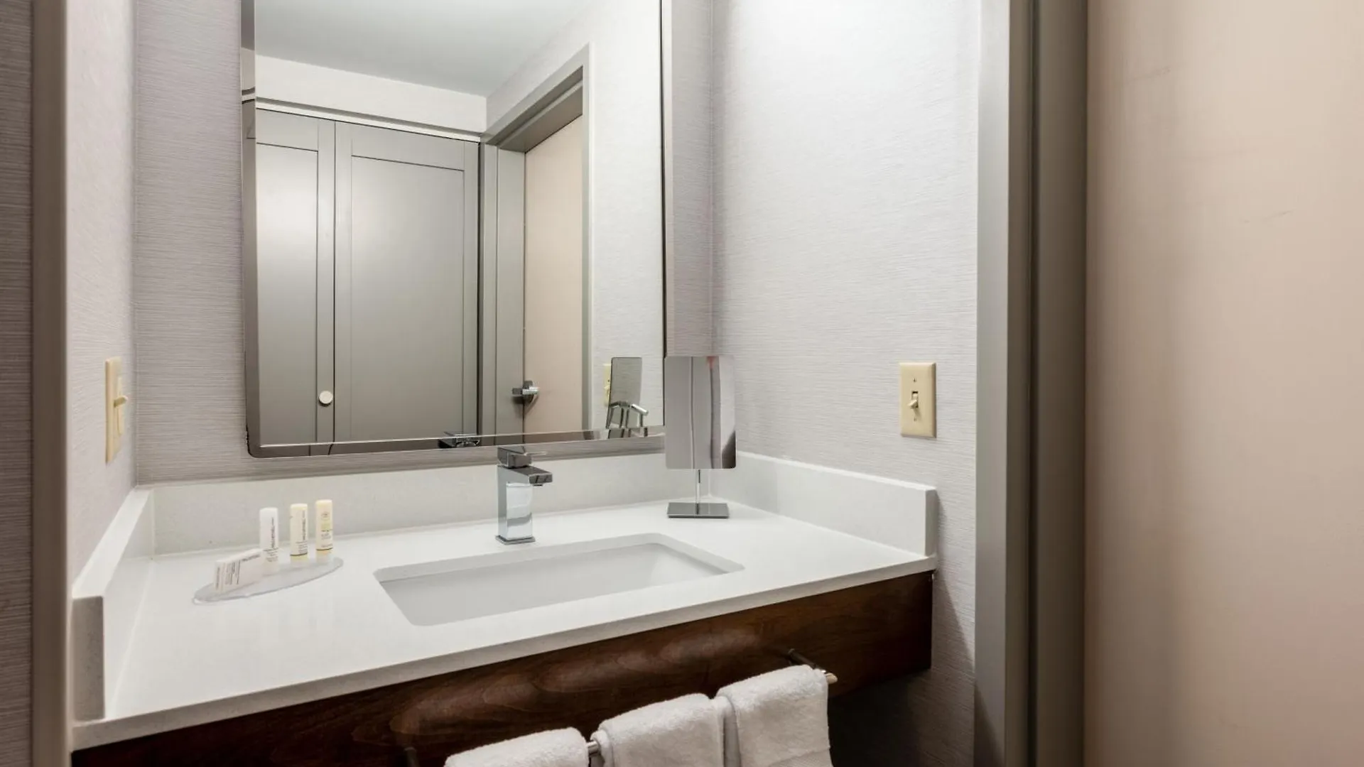 Hotel Courtyard Columbus Airport 3*,  Stany Zjednoczone Ameryki
