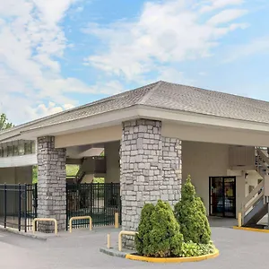 Days By Wyndham Fairgrounds Hotel